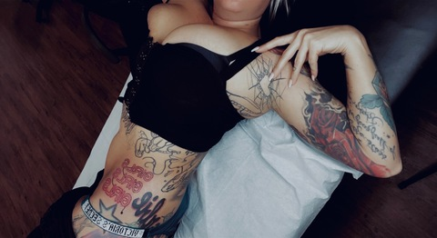 nikkinikkin9nedoors onlyfans leaked picture 1