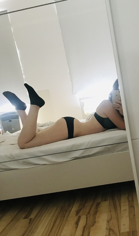 petitekitty_02free onlyfans leaked picture 1