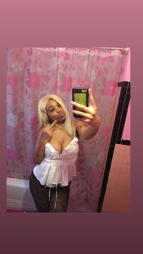 pinkpussyrose1011 onlyfans leaked picture 1