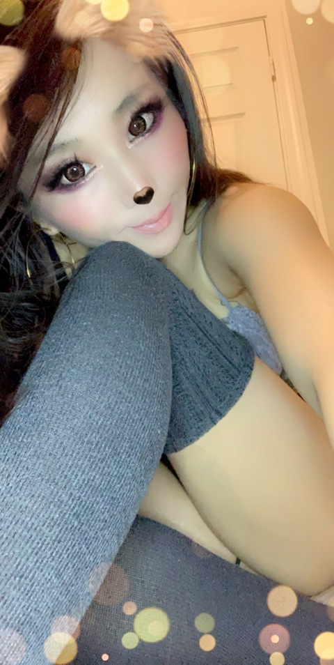 queenyuri onlyfans leaked picture 1
