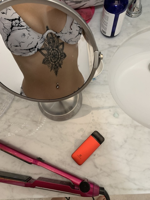 ravebabe1997 onlyfans leaked picture 1