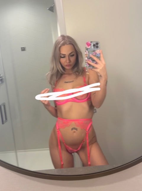 realbarbiemorningstar onlyfans leaked picture 1