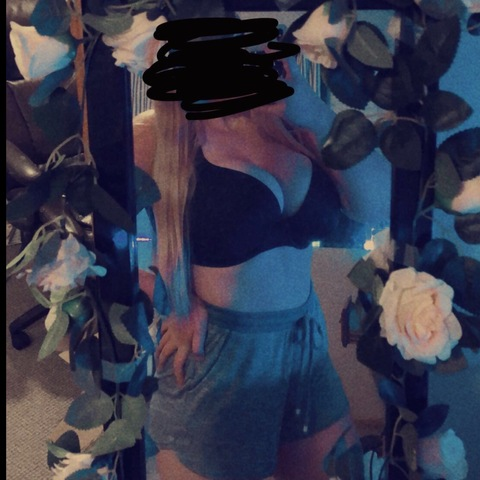 redqueen76 onlyfans leaked picture 1