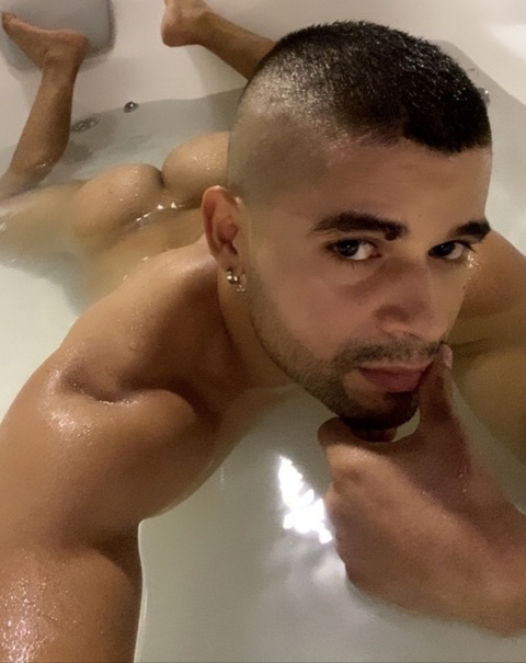 romero19 onlyfans leaked picture 1
