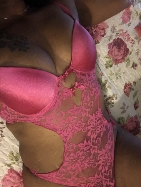 rosetatt2 onlyfans leaked picture 1