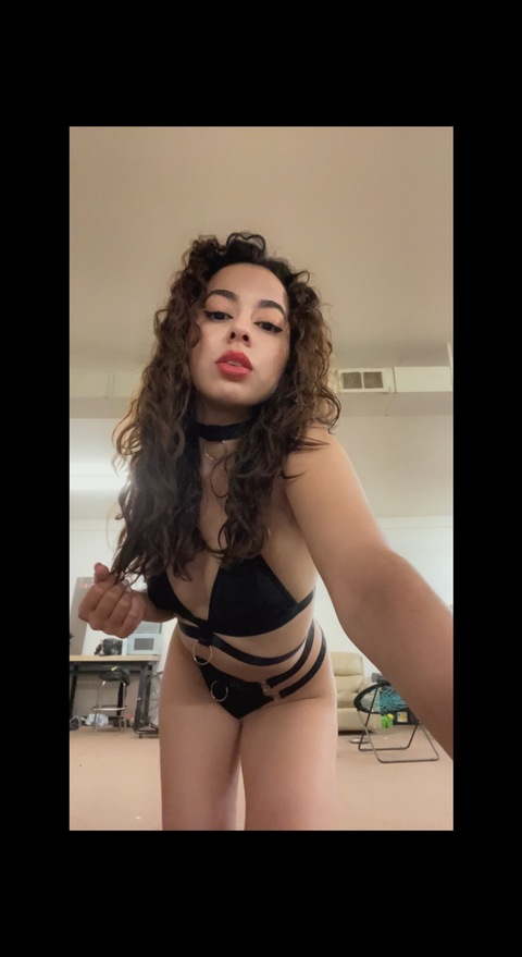 rosita_a onlyfans leaked picture 1