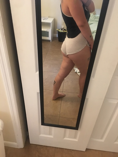 sexylilith69 onlyfans leaked picture 1