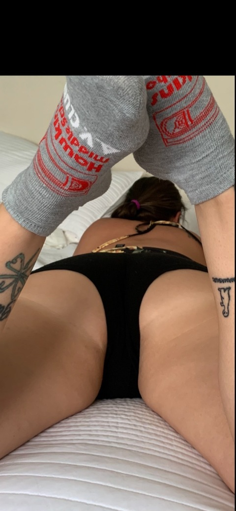 sexymamasaraa onlyfans leaked picture 1
