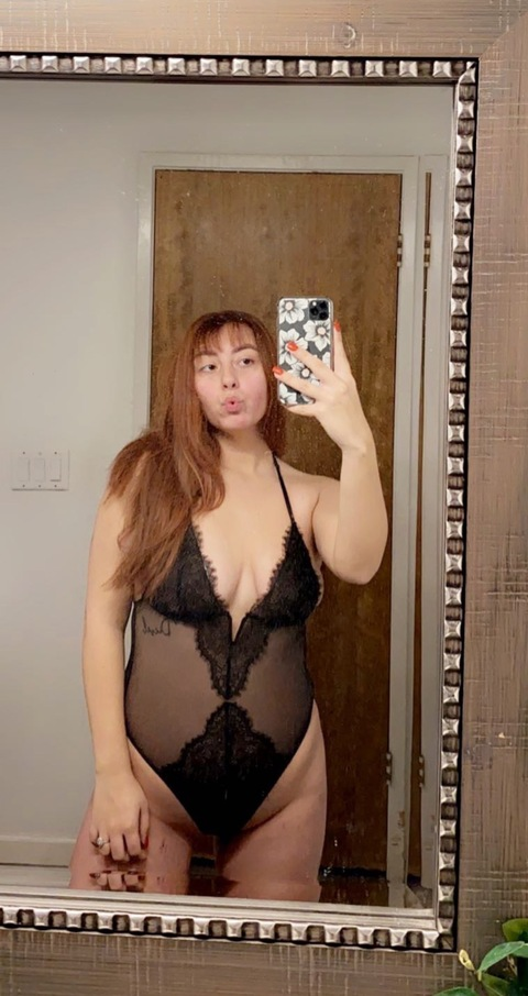 sexyymommi onlyfans leaked picture 1