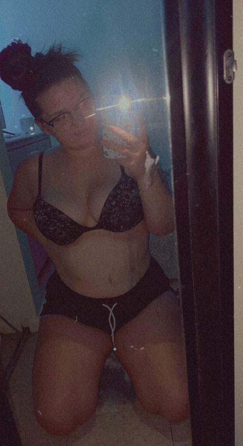 shelbyyork27 onlyfans leaked picture 1