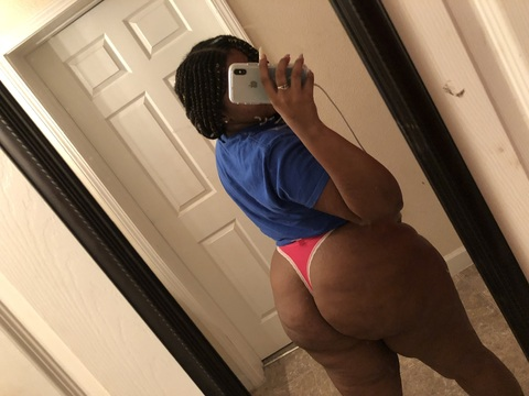 shesbootyful onlyfans leaked picture 1