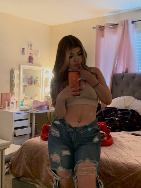 skyyyprettyyy00 onlyfans leaked picture 1