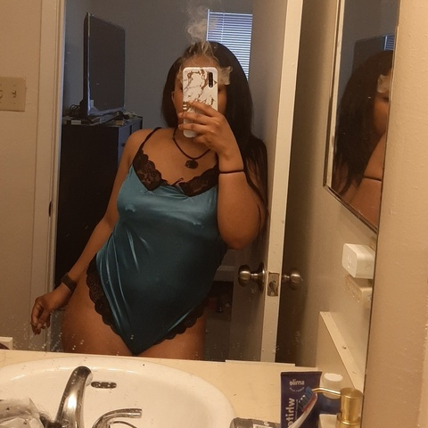starcreamerr onlyfans leaked picture 1