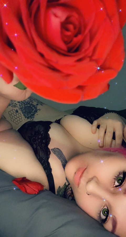 sweetpeaink onlyfans leaked picture 2