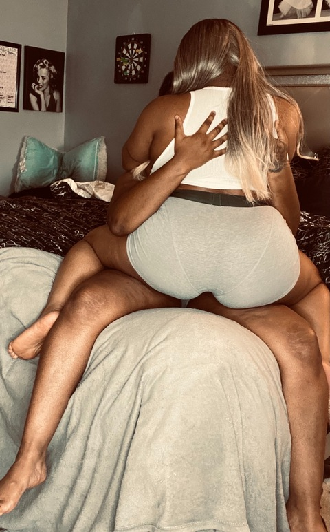thegirlyouloveeea onlyfans leaked picture 2