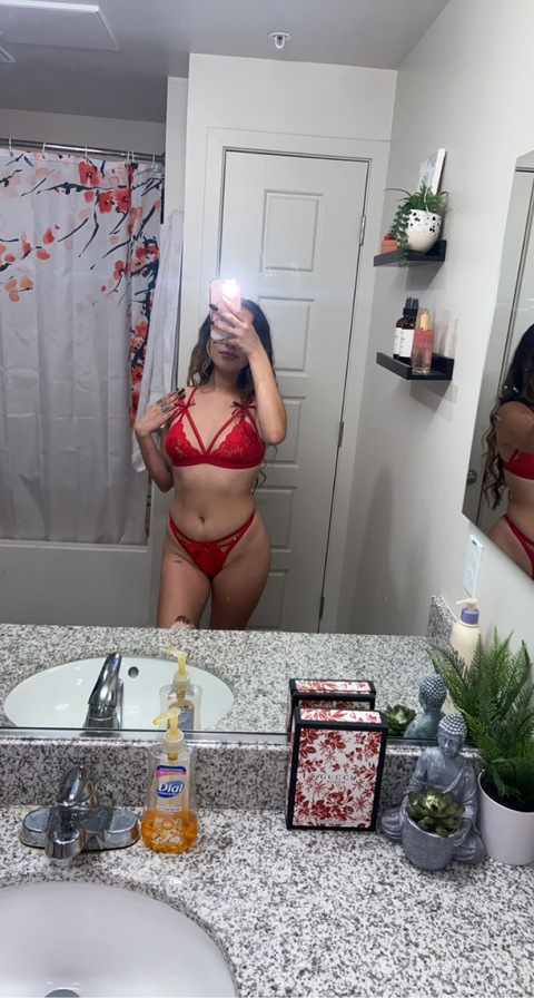 therealrosiebaby onlyfans leaked picture 1