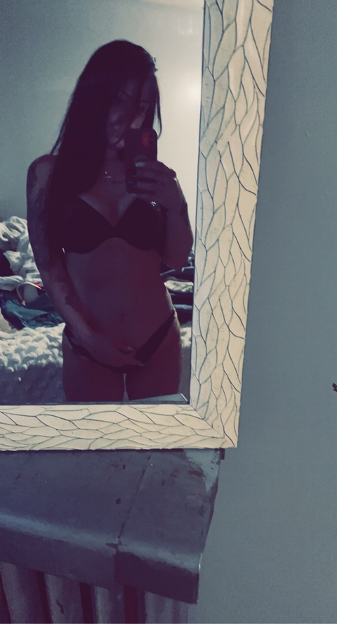 trisharaeb onlyfans leaked picture 1
