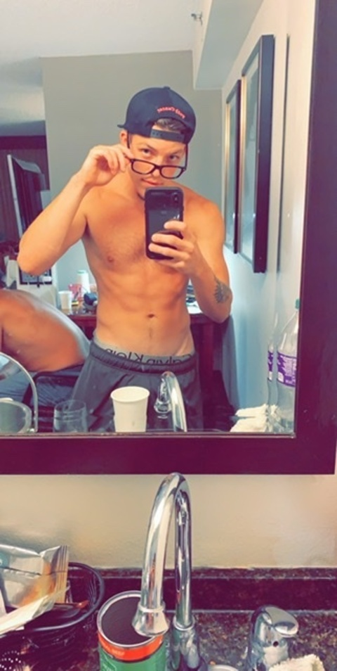 tylerld96 onlyfans leaked picture 1