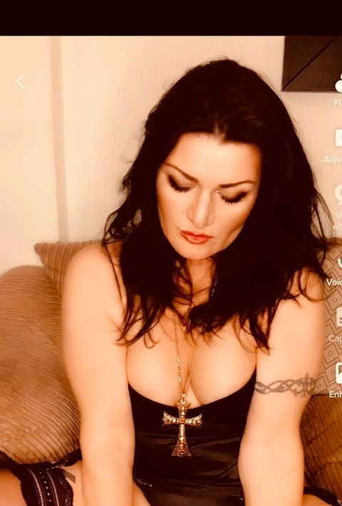 u111402357 onlyfans leaked picture 2