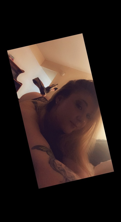 wildcherrii23 onlyfans leaked picture 1