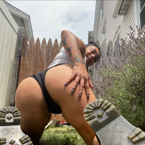 winniexstone onlyfans leaked picture 1