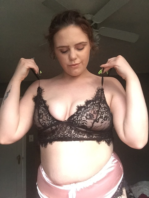 woahcasey onlyfans leaked picture 1