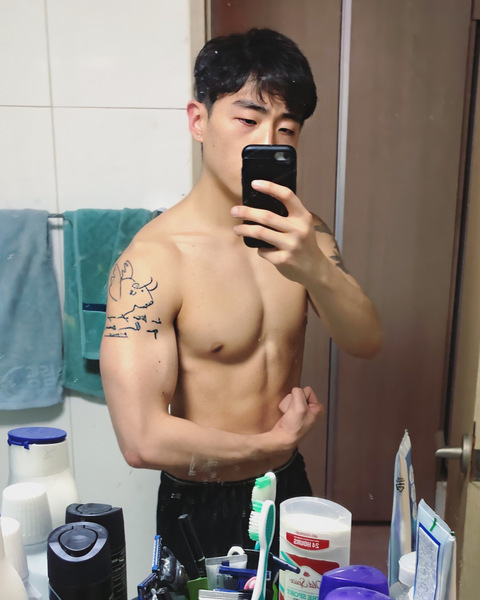 yangachote onlyfans leaked picture 1