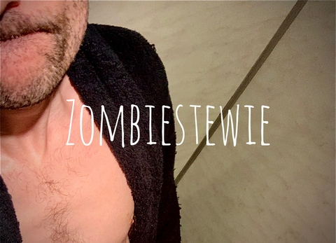 zombiestewie_of onlyfans leaked picture 2
